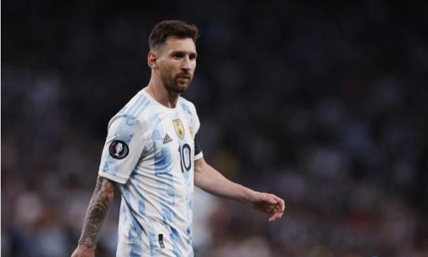 9月27日香港六福珠宝黄金价格41650港币/两